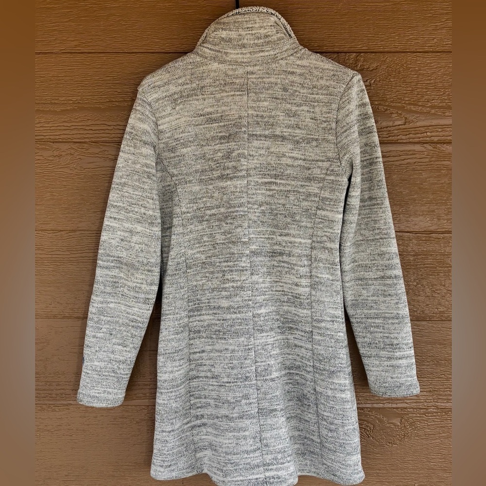 Kuhl Women's Alaska Long Light Gray Sweater with Sherpa Collar Sz M - Picture 2 of 5